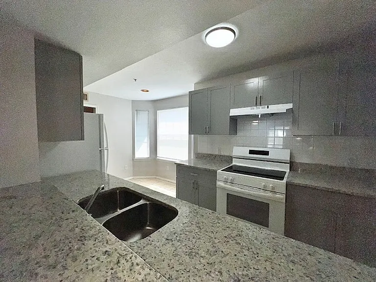 420 Summit Ridge Pl #306 — Photo 63