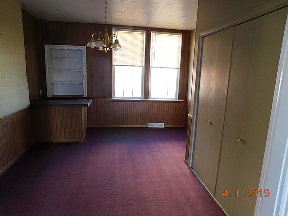 4th image of 317 Short St