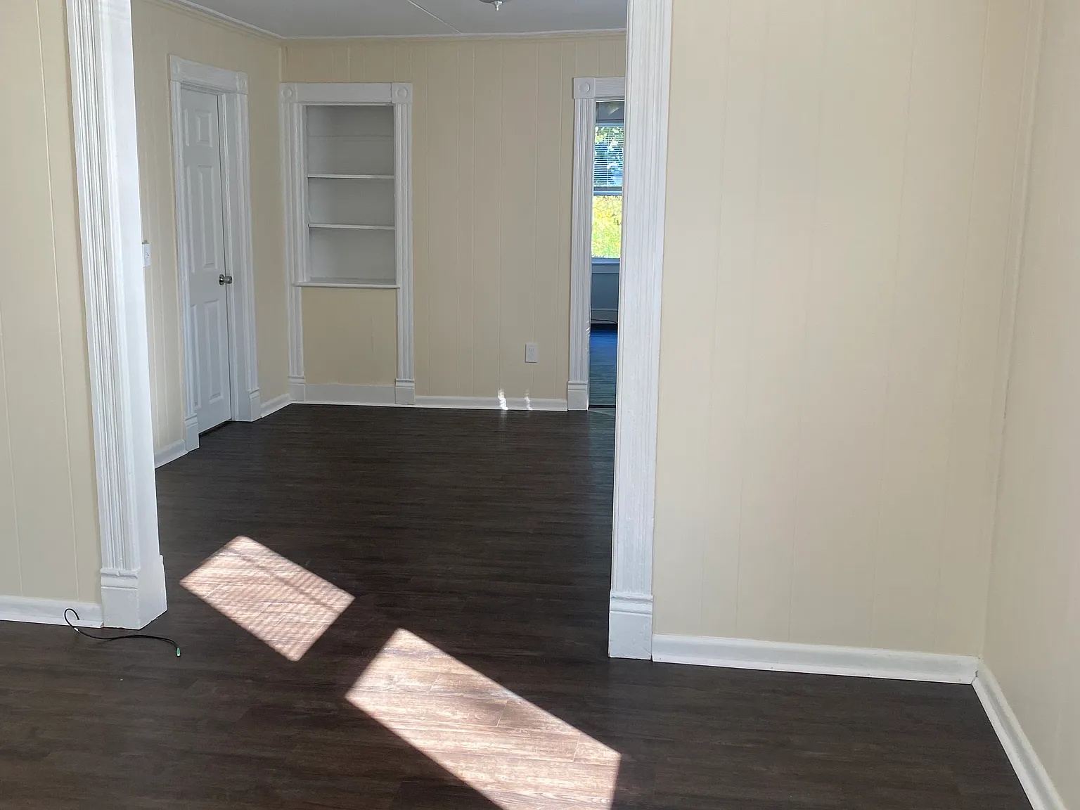 24 Alger St — Photo 4