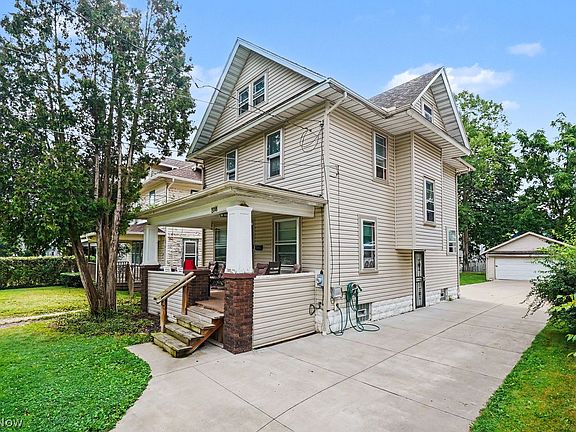 5th image of 108 E Mapledale Ave