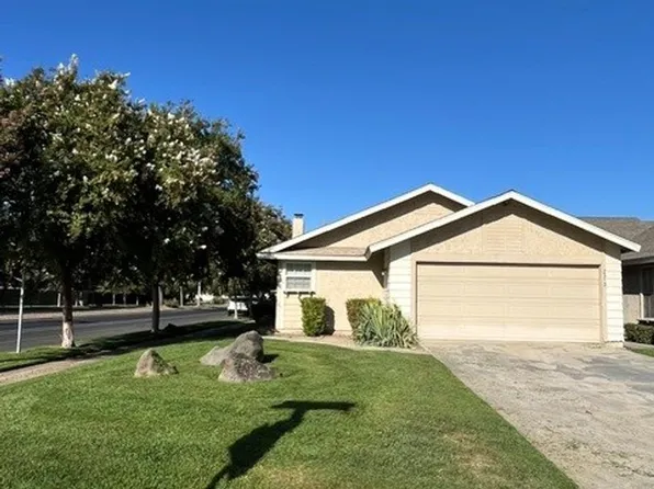 2313 N Gowdy St, Visalia, CA 93292