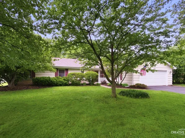 221 E Elm St, Wheaton, IL 60189