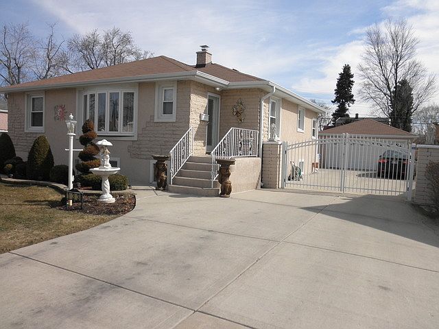 1st image of 133 N Prater Ave