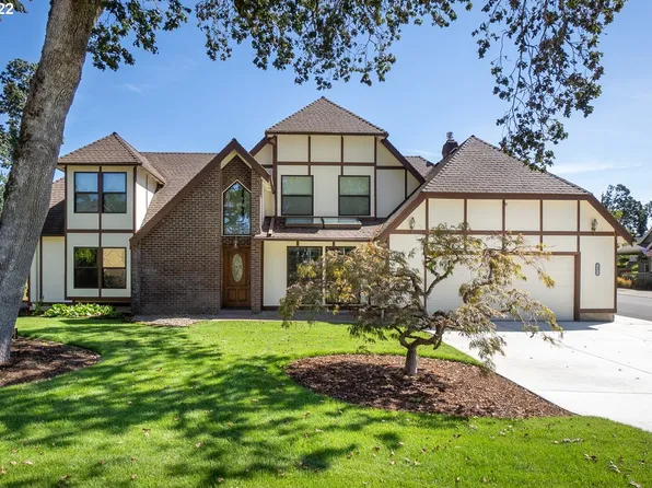 14415 Blue Mountain Way, Oregon City, OR 97045