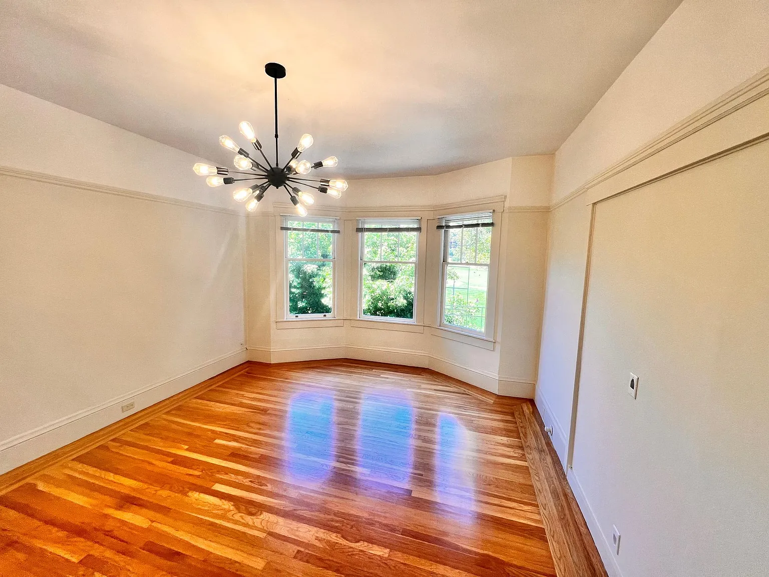 2 bed, 850 sqft, $5,500 — Photo 4