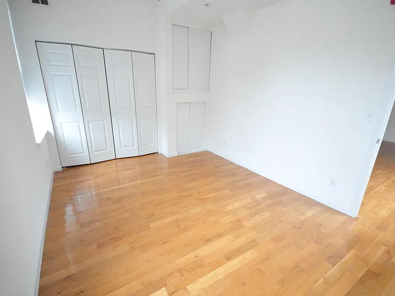 1801 W Master St #F — Photo 5