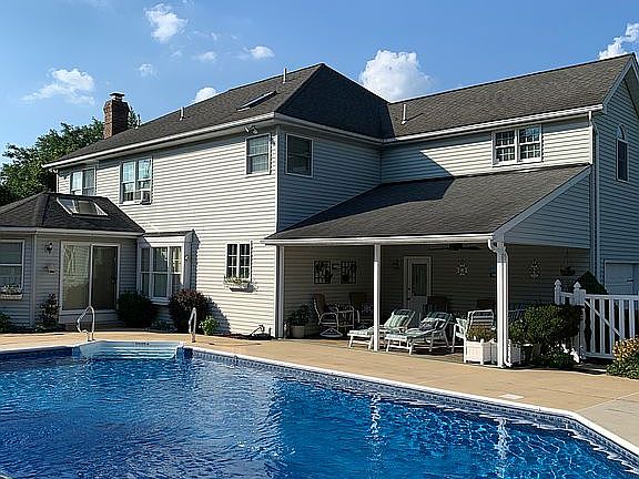 Sunroom & Covered Deck Patio