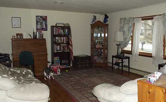 3rd image of 1253 Union Ave