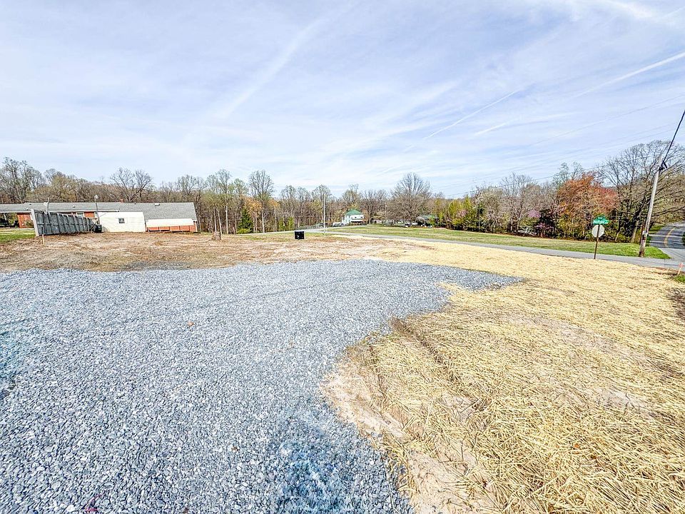 1st image of 3201 Mayflower Dr Lot 20-21