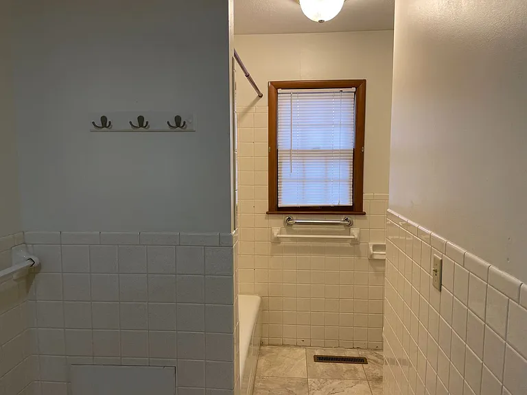 2922 Quivira Ave — Photo 8