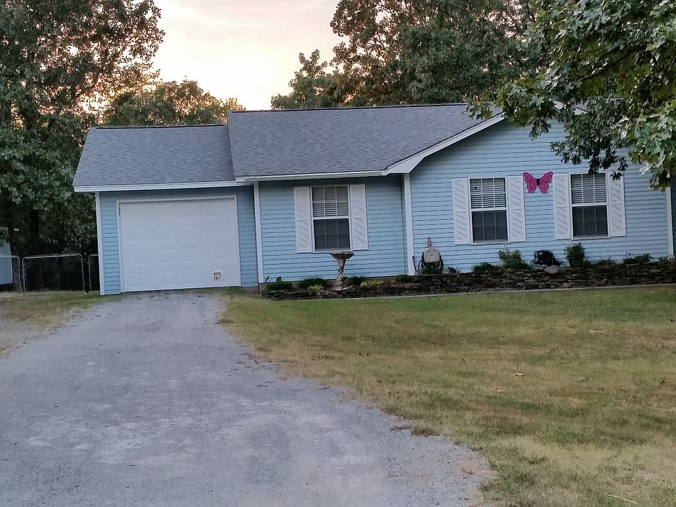 1st image of 125 Woodland Dr