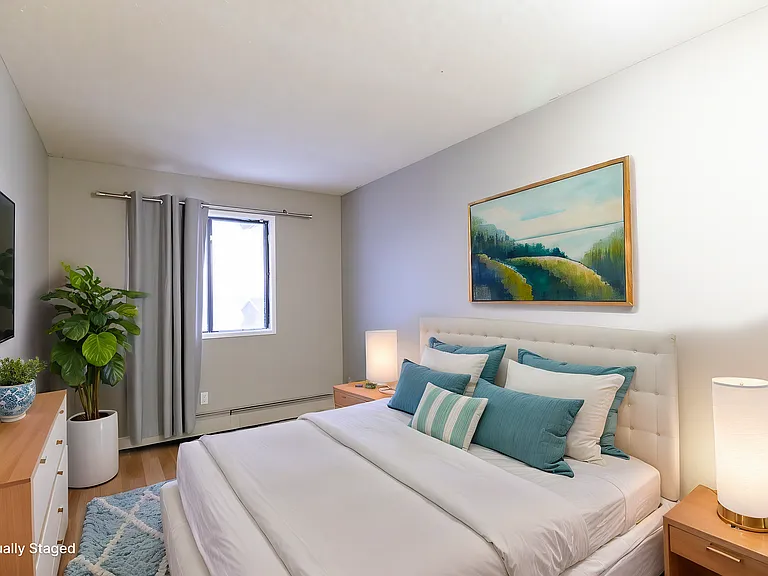 360 Falshire Dr NE — Photo 7
