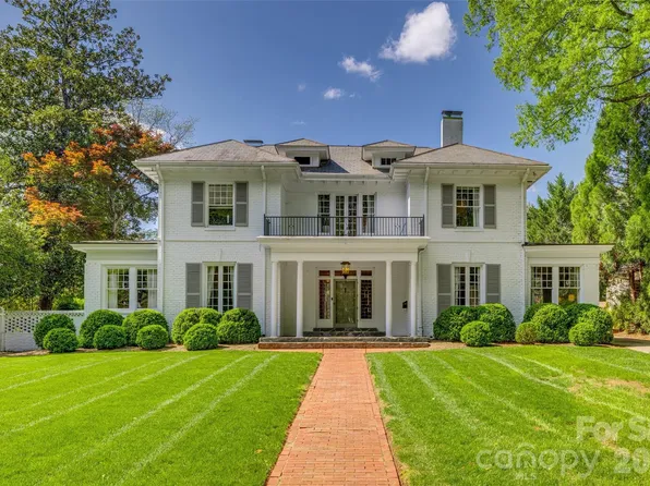 934 Granville Rd, Charlotte, NC 28207