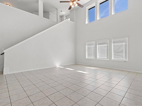 5th image of 5319 Rivers Edge Dr
