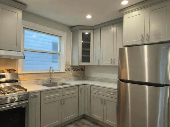 54 Lindsley Pl, East Orange, NJ 07018