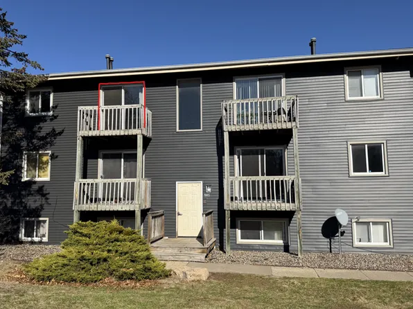 1005 39th Street, 1005 39th St APT 9, Bettendorf, IA 52722