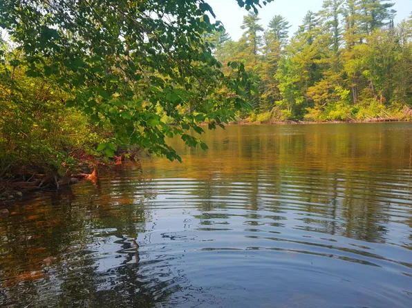 594 River Road Road, Windham, ME 04062