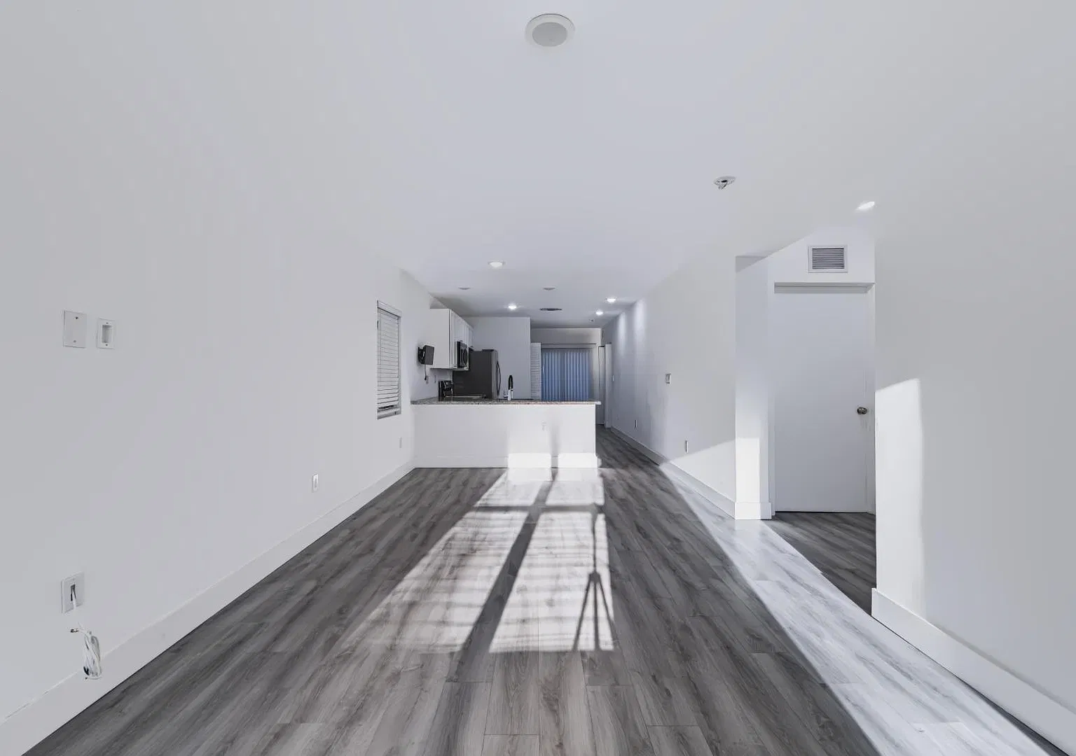 7777 NW 8 Ct - A — Photo 4