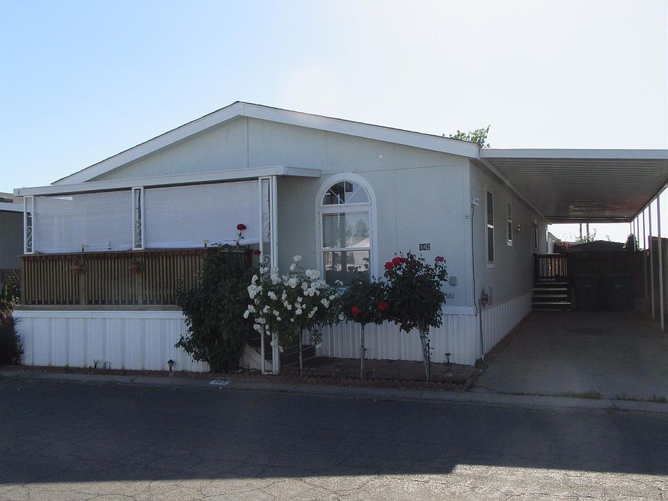 2nd image of 3138 W Dakota Ave Spc 142