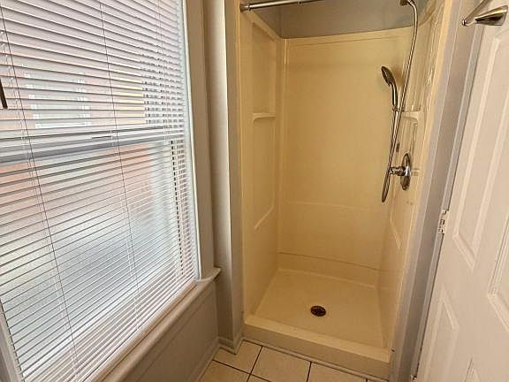 5th image of 723 Mason St #1