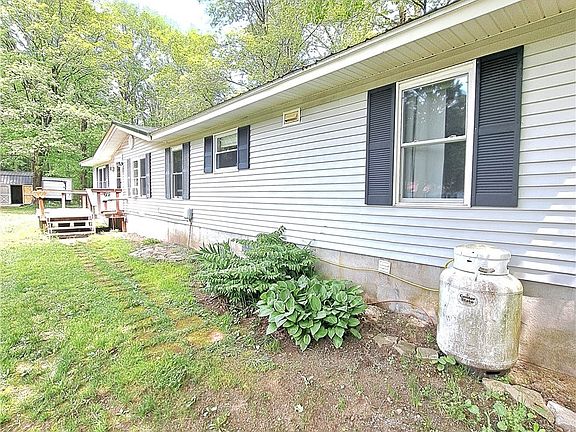 3rd image of 3063 Walker Rd