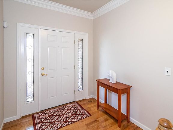 2nd image of 5631 Hillcamp Ct
