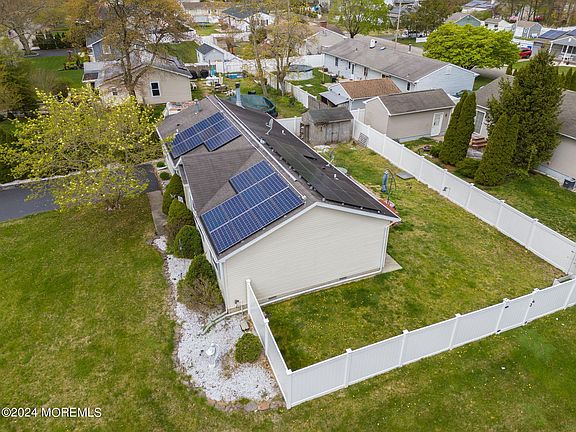 5th image of 1641 1st Avenue