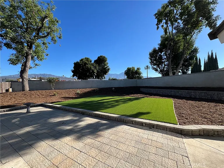 122 Fulton Way — Photo 8