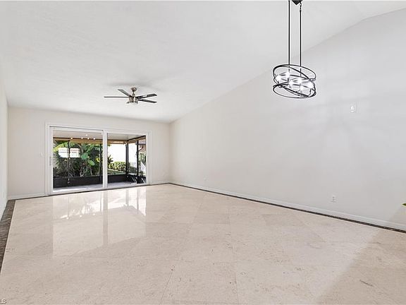 5th image of 6482 Royal Woods DR