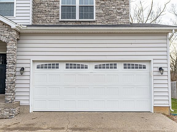 3rd image of 2069 Two Springs Dr