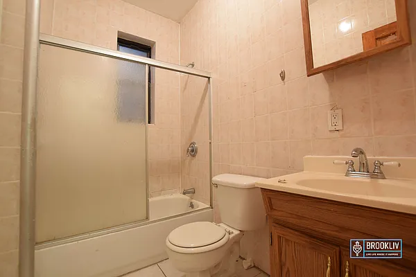 Rented by null | media 10