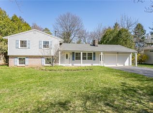 6 Kendon Rd, Pittsford, NY 14534