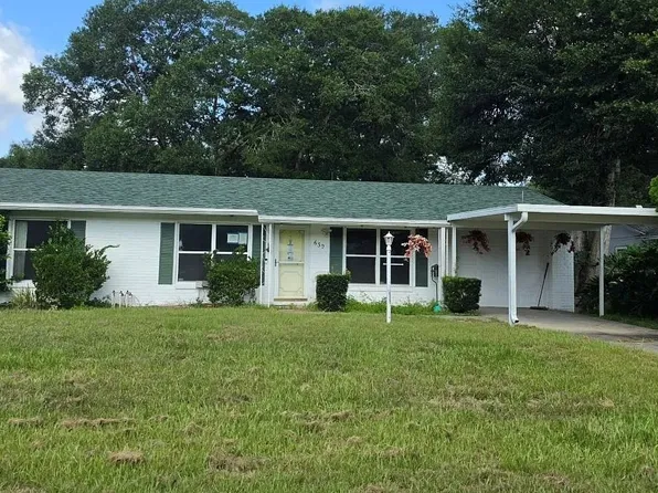630 W Blue Lake Ter, Deland, FL 32724