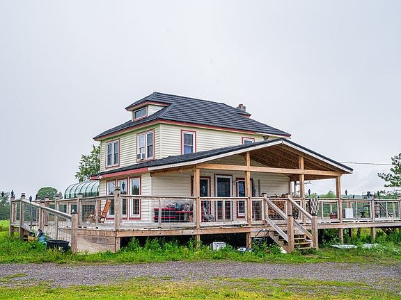 3rd image of 10318 Beaver Meadow Rd