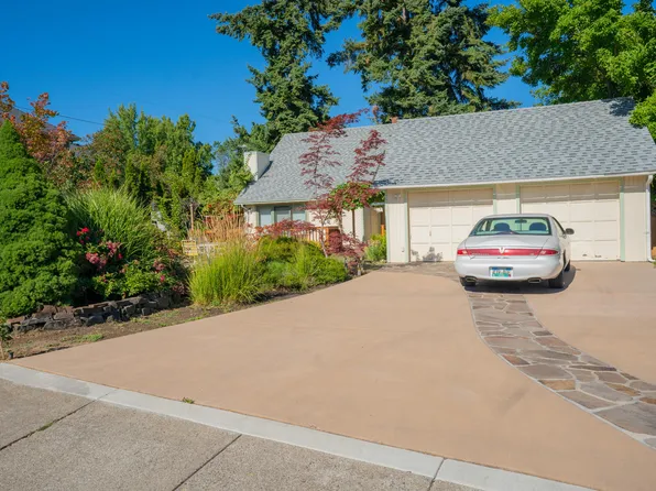 1277 Gardendale Ave, Medford, OR 97504