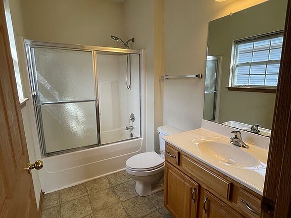 2nd image of 1511 Park Ave #D