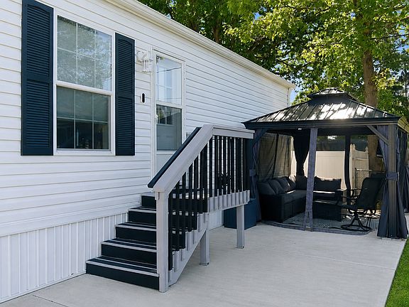 Exterior Image-1-NOR 27 Cedar Grove