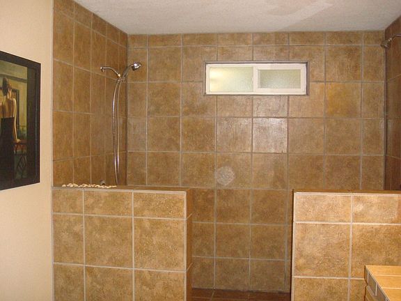 5th image of 5605 NE 289th St