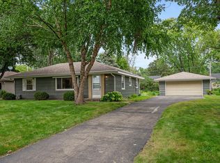 9425 Clinton Ave S, Bloomington, MN 55420