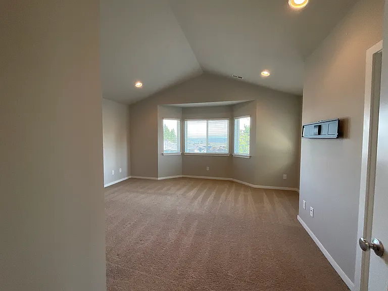 9303 31st Dr SE — Photo 18