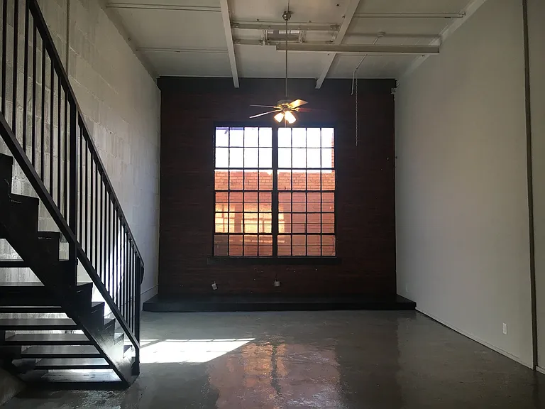 Harwood Lofts — Photo 3