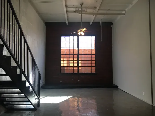 Harwood Lofts, 2501 S Harwood St, Dallas, TX 75215