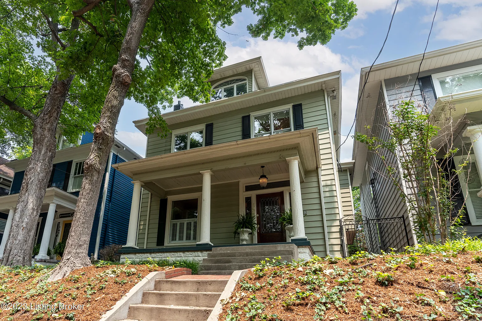 1423 Baxter Ave photo 1