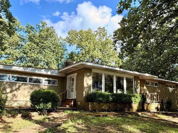 409 S Pinehurst St, Fulton, MS 38843