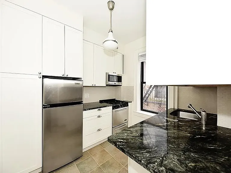 149 W 12th St #4-1 — Photo 3