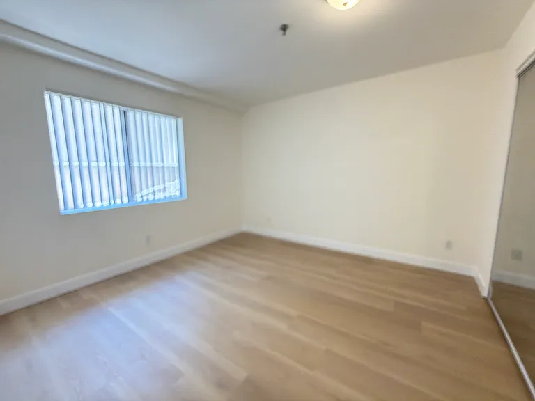1173 Justin Ave #5 — Photo 11