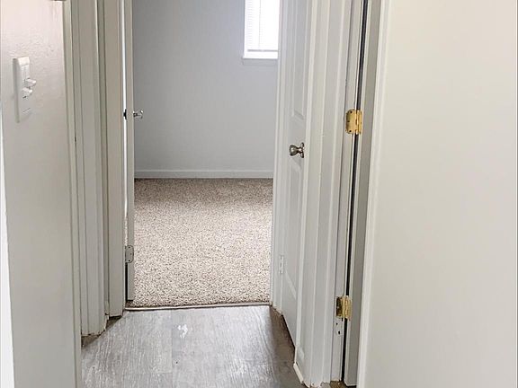 5th image of 301 Royal Springs Ct Unit 3A