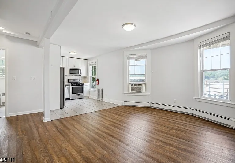 60A 2nd St — Photo 8