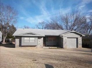 215 S Ruth Ave, Shawnee, OK 74801
