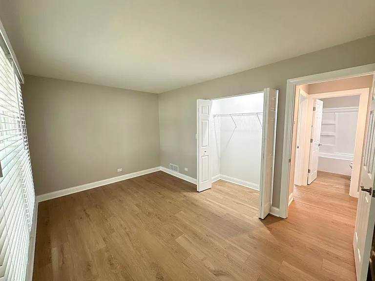 3816 Illinois St — Photo 12